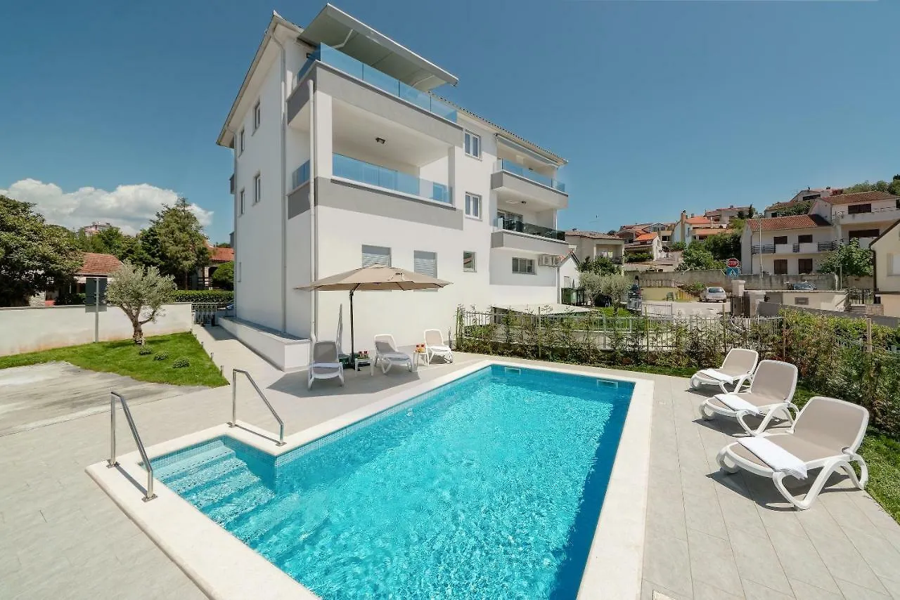 Apartment Viras Luxury Holiday Pula
